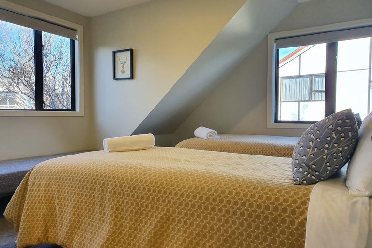 Photo of property in 12 Hamilton Drive, Lake Tekapo, 7999