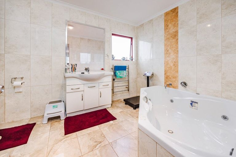 Photo of property in 99 Buckland Road, Mangere East, Auckland, 2024