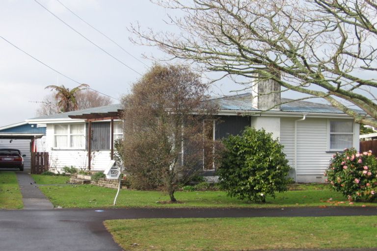 Photo of property in 70 Lewis Street, Glenview, Hamilton, 3206