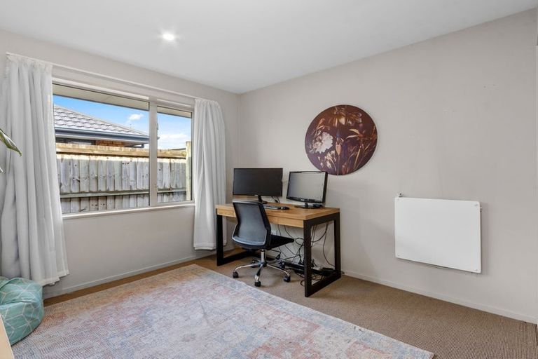 Photo of property in 9 Marymere Place, Hei Hei, Christchurch, 8042