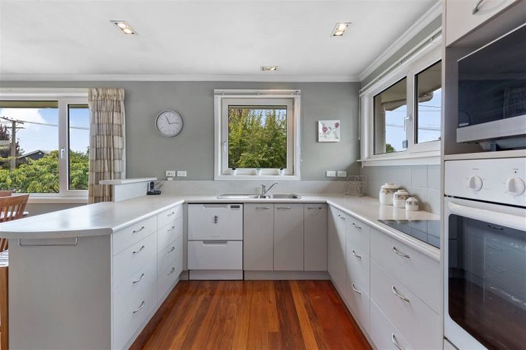 Photo of property in 5 Chedworth Avenue, Bishopdale, Christchurch, 8053