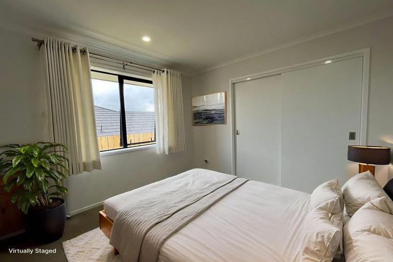 Photo of property in 33a Leathem Crescent, Pokeno, 2402