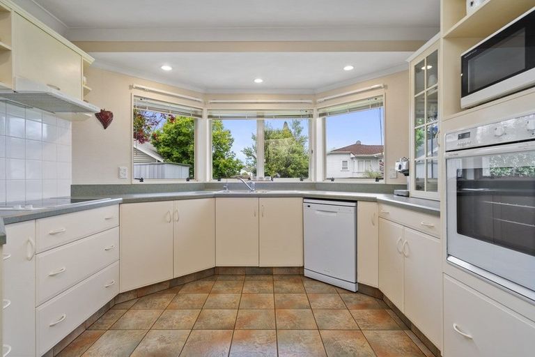 Photo of property in 8 Thornton Road, Cambridge, 3434