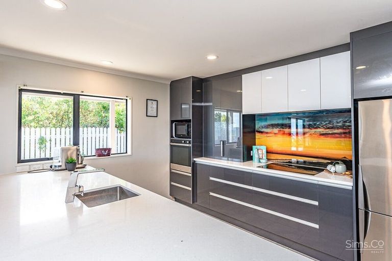 Photo of property in 29 Longbeach Drive, Castlecliff, Whanganui, 4501