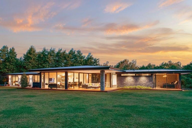 Photo of property in 43 Kingcraft Drive, Prebbleton, Christchurch, 7676