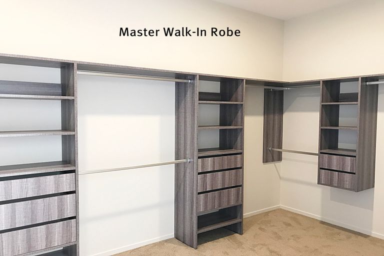 Photo of property in 13 Mclachlan Way, Pokeno, 2471