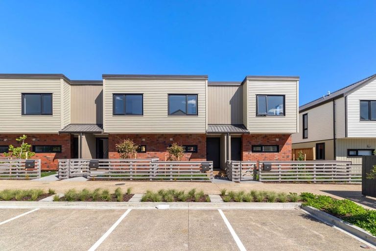 Photo of property in 35 Walmsley Road, Mangere, Auckland, 2022