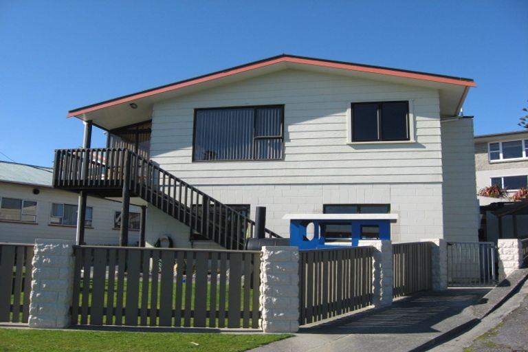 Photo of property in 11 Domain Terrace, Karoro, Greymouth, 7805