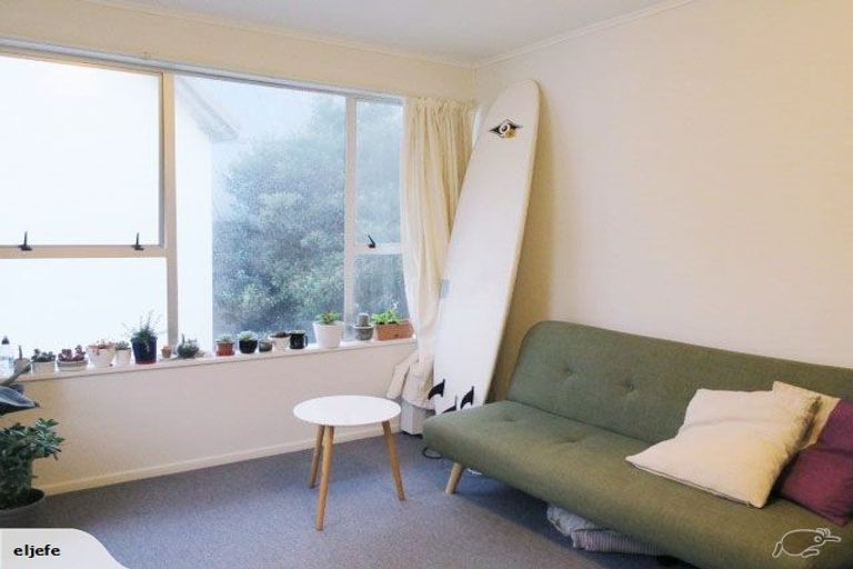 Photo of property in 2/72 Freyberg Street, Lyall Bay, Wellington, 6022