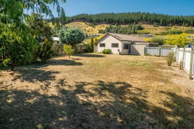 Photo of property in 75 Hazlett Street, Clyde, 9330