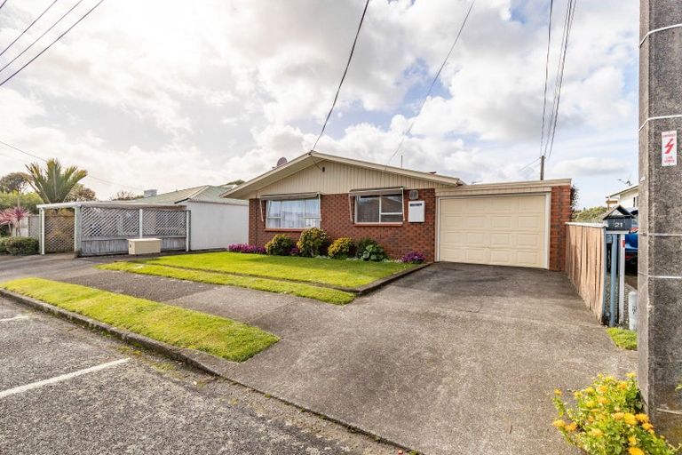 Photo of property in 1/19 Norman Street, Lower Vogeltown, New Plymouth, 4310