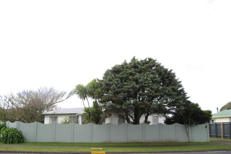 Photo of property in 1 Penrod Drive, Bell Block, New Plymouth, 4312