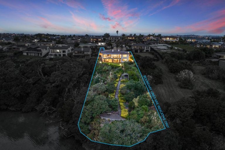 Photo of property in 2/22 Falstaff Place, Half Moon Bay, Auckland, 2012