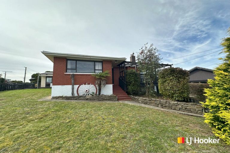 Photo of property in 6 Stephen Street, Halfway Bush, Dunedin, 9010