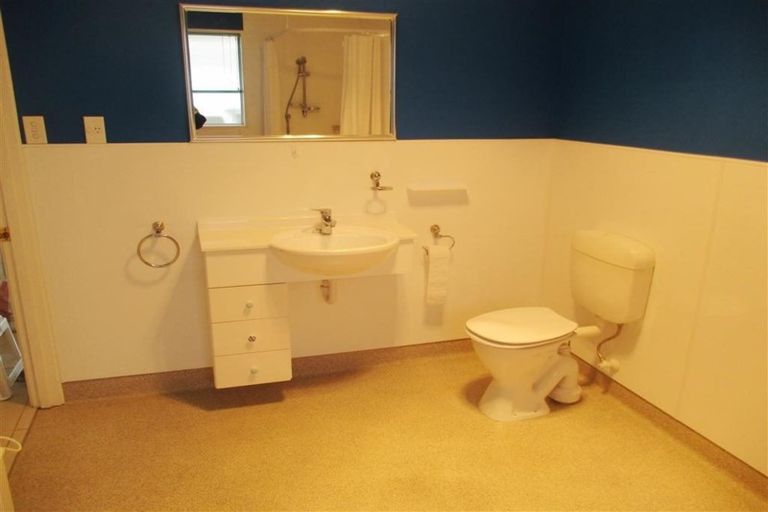 Photo of property in 27 Broadhaven Avenue, Parklands, Christchurch, 8083