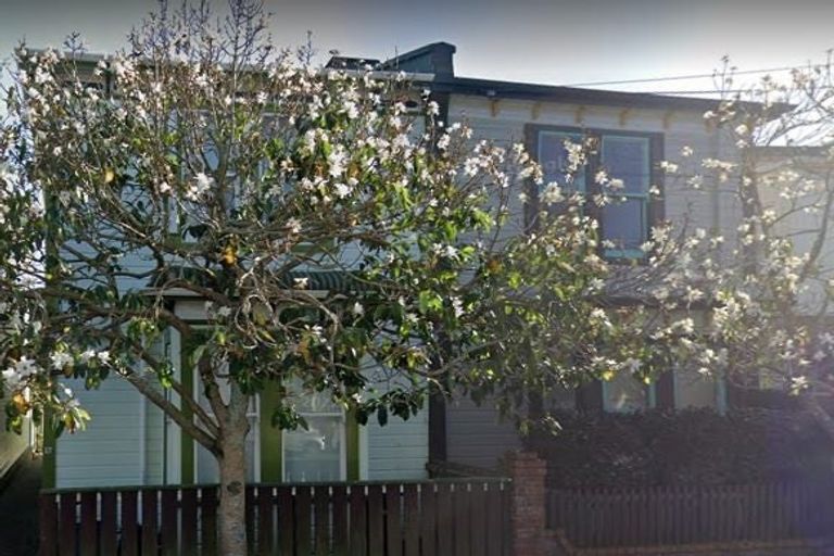Photo of property in 17 Roy Street, Newtown, Wellington, 6021