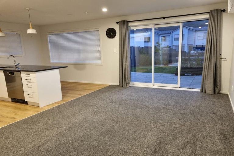 Photo of property in 11 Kamana Way, Kenepuru, Porirua, 5022