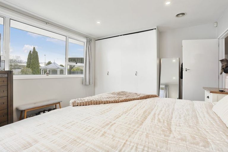 Photo of property in 8 Doggett Place, Rangiora, 7400