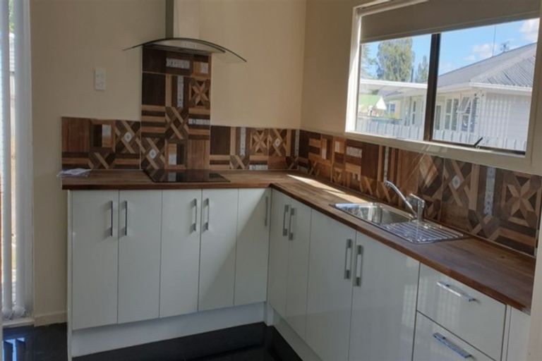 Photo of property in 22 Ivon Road, Otara, Auckland, 2023