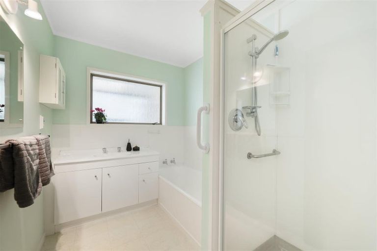 Photo of property in 6 Norrie Street, Te Puke, 3119