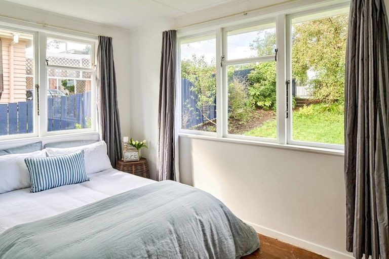 Photo of property in 83 Bell Street, Tawa, Wellington, 5028