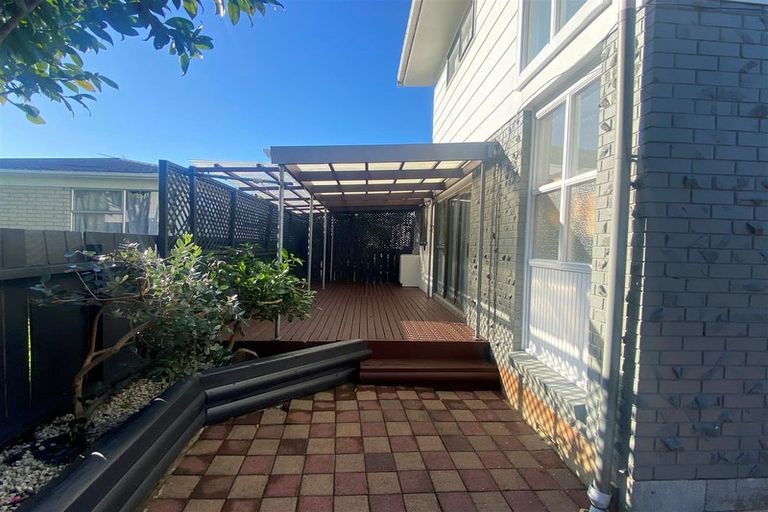 Photo of property in 45b Kurnell Drive, Botany Downs, Auckland, 2010