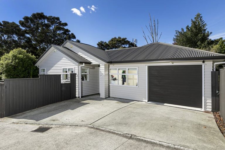 Photo of property in 29d Greenhithe Road, Greenhithe, Auckland, 0632