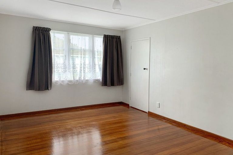 Photo of property in 16 Victory Place, Aramoho, Whanganui, 4500