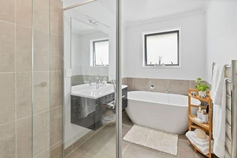 Photo of property in 108 Harriet Johnston Drive, Pokeno, 2402