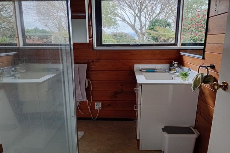 Photo of property in 12 Deller Drive, Carterton, 5713