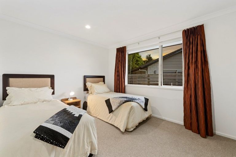 Photo of property in 16 Ellesmere Close, Pyes Pa, Tauranga, 3112