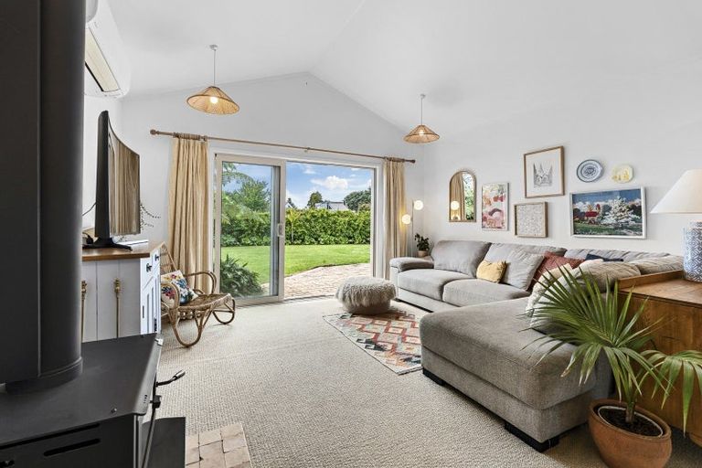 Photo of property in 18a Russell Drive, Oakura, 4314