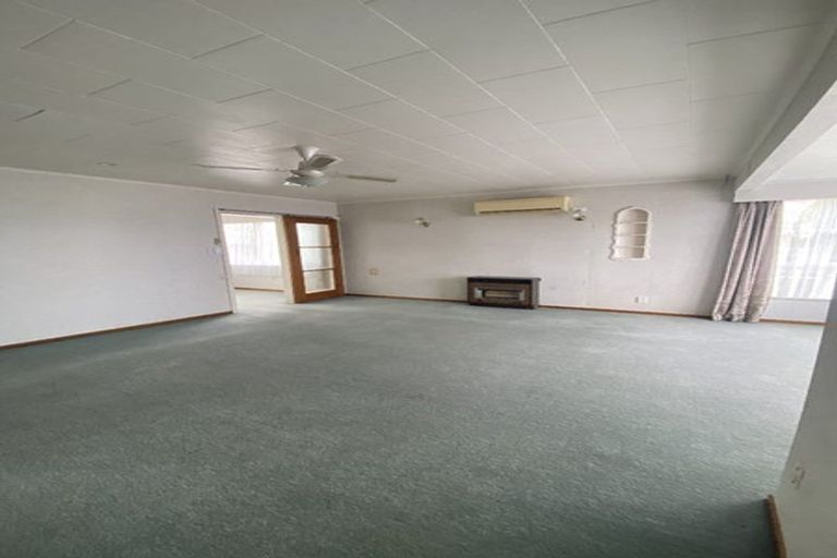 Photo of property in 5 Harlech Street, Levin, 5510