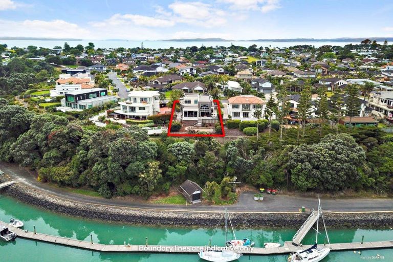 Photo of property in 81 Pine Harbour Parade, Beachlands, Auckland, 2018