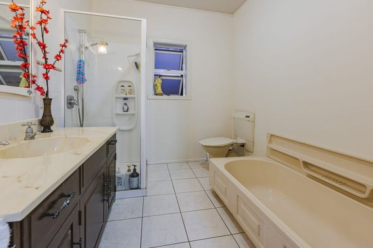 Photo of property in 107 Pah Road, Cockle Bay, Auckland, 2014