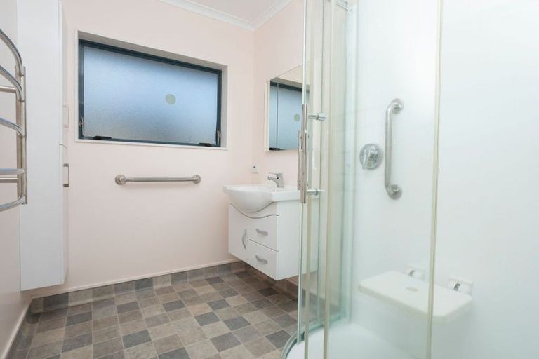 Photo of property in 19a Burns Street, Dannevirke, 4930