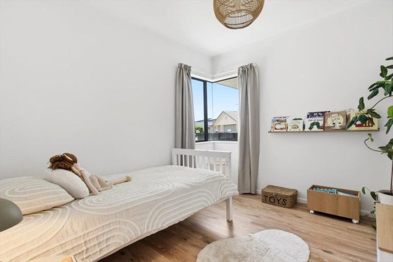 Photo of property in 11 Reef Avenue, Papamoa Beach, Papamoa, 3118