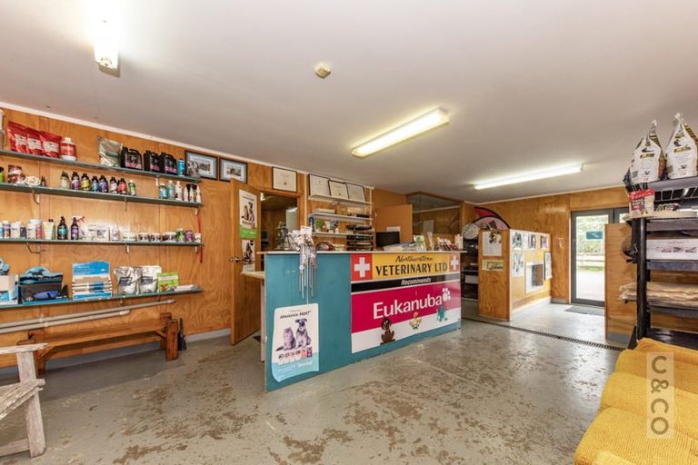 Photo of property in 522 State Highway 16, Kumeu, 0892