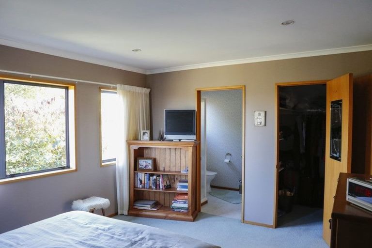 Photo of property in 22 Jessop Street, South Hill, Oamaru, 9400