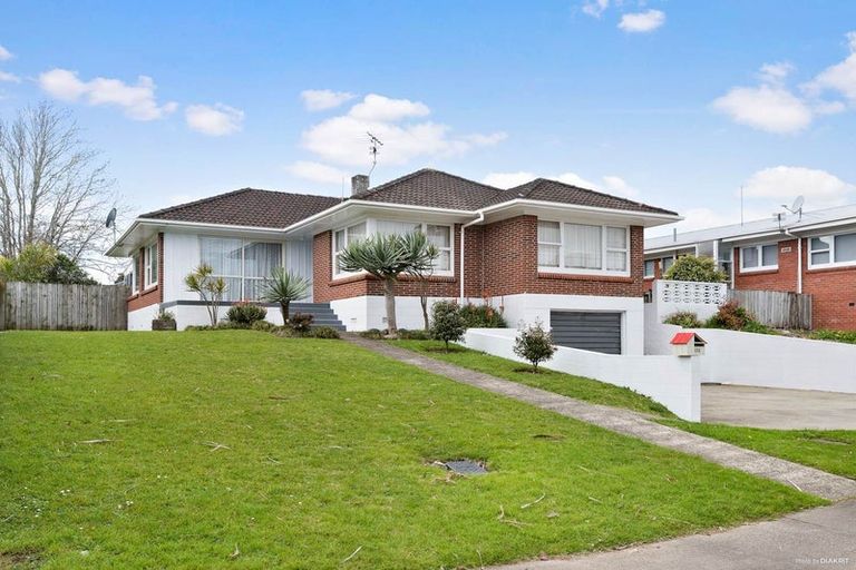 Photo of property in 122 Ti Rakau Drive, Pakuranga, Auckland, 2010