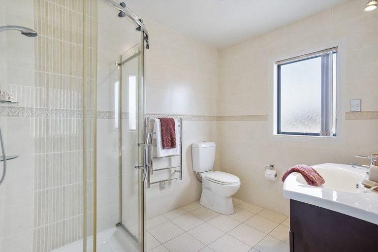 Photo of property in 12 Beatrice Place, Flat Bush, Auckland, 2016