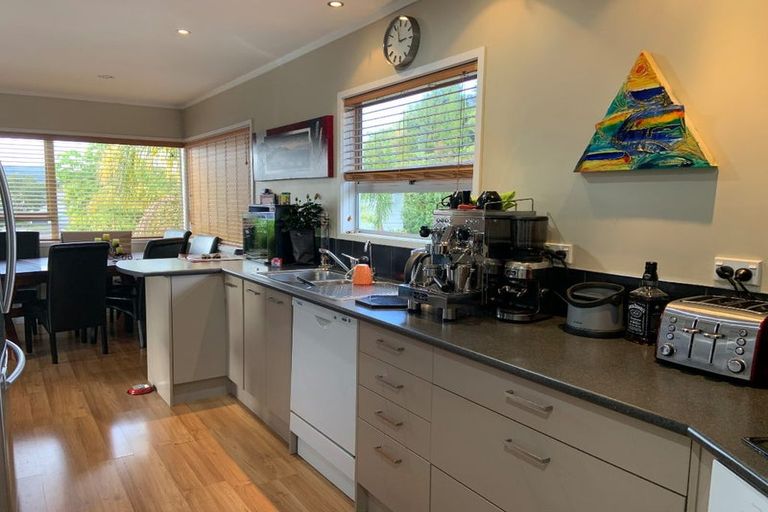 Photo of property in 8a Mountain Road, Morningside, Whangarei, 0110