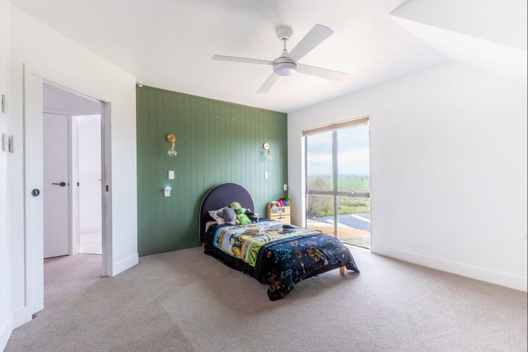 Photo of property in 196 Pukehina Parade, Pukehina, Te Puke, 3189