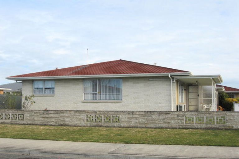 Photo of property in 2/807 Queen Street East, Parkvale, Hastings, 4122