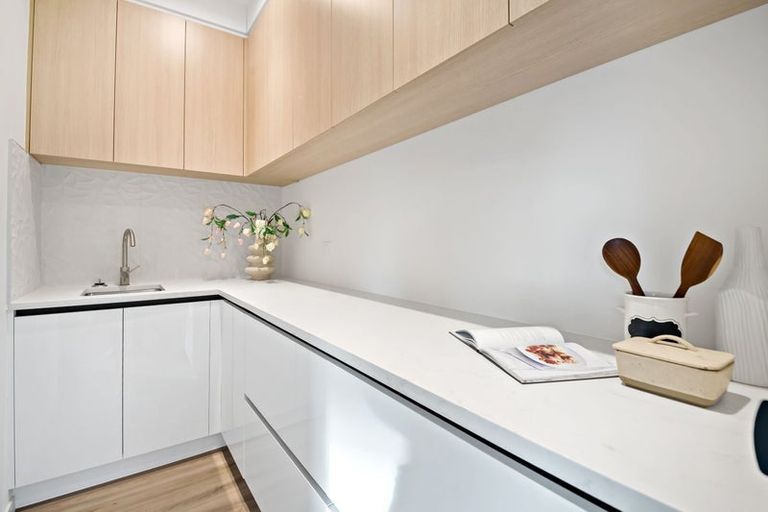 Photo of property in 26b Gulf Harbour Drive, Gulf Harbour, Whangaparaoa, 0930