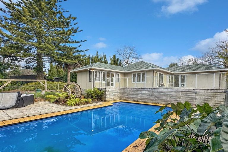Photo of property in 27 Pa Road, Kerikeri, 0230