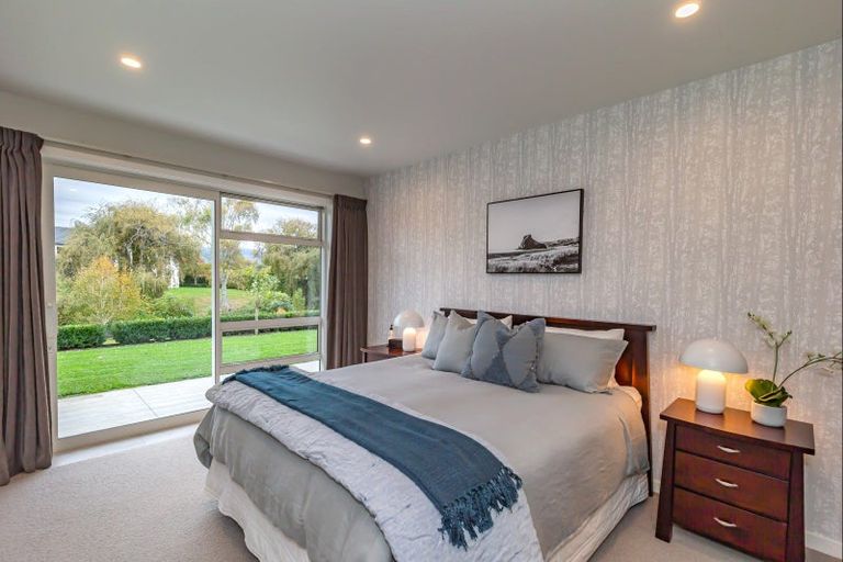 Photo of property in 20 Tunbridge Wells, Ohau, Levin, 5570