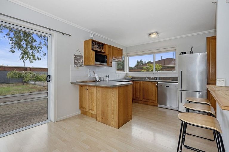 Photo of property in 27 Glen Lynne Avenue, Queenwood, Hamilton, 3210