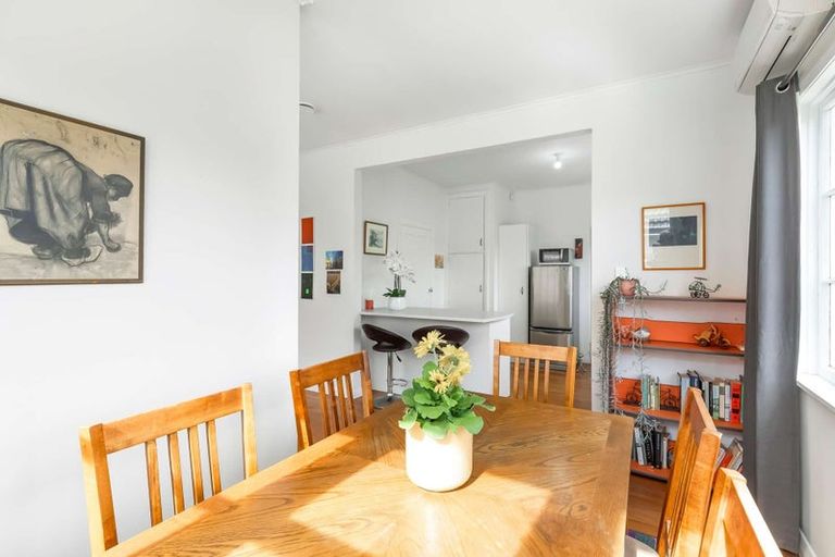 Photo of property in 65 Park Road, West End, Palmerston North, 4412