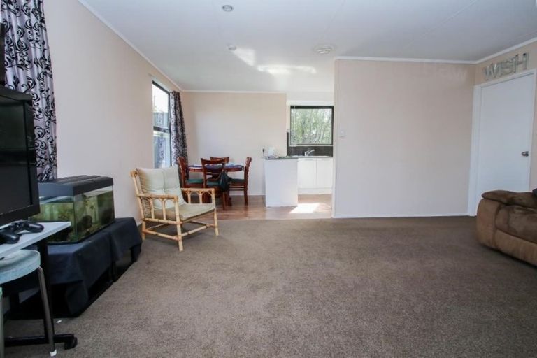 Photo of property in 42 Lindsay Crescent, Nawton, Hamilton, 3200